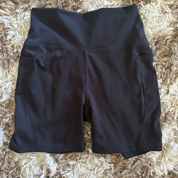 SEEAV Active set Racerback sport bra and biker shorts - Picture 2 of 9